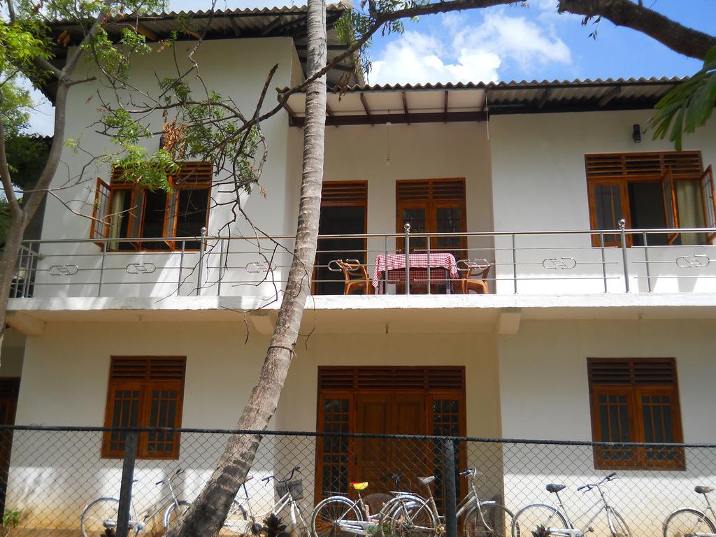 Sunset Tourist Home Polonnaruwa Eksteriør billede