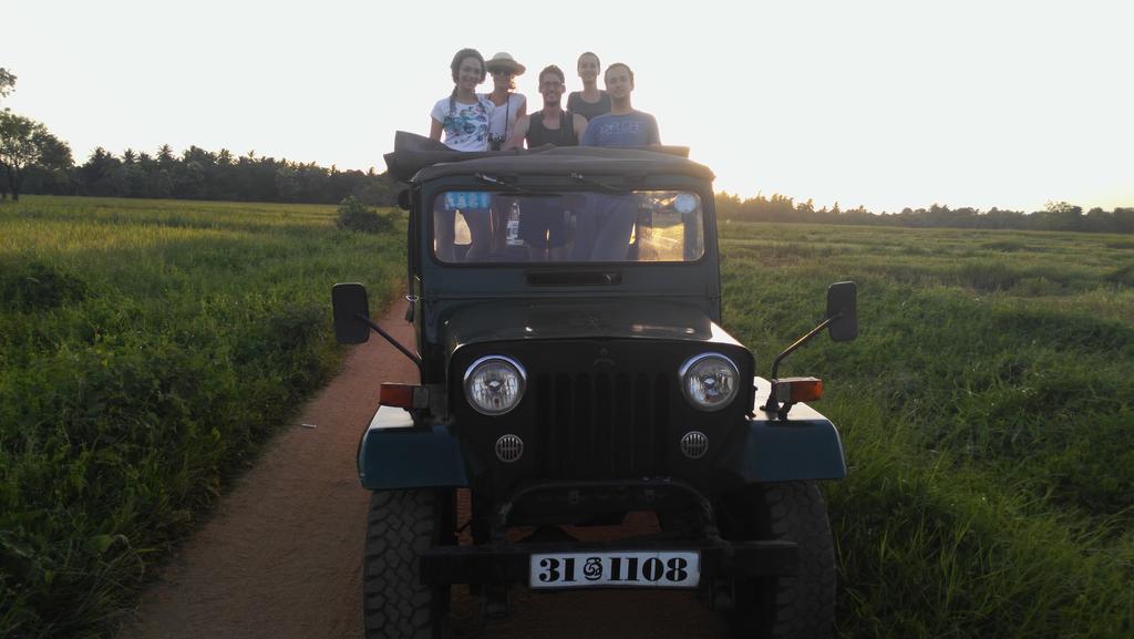Sunset Tourist Home Polonnaruwa Eksteriør billede